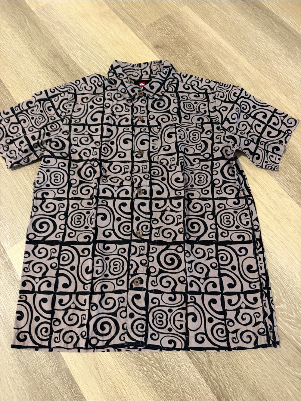 GUC Quiksilver Boys Short-Sleeve Button-Up Shirt — Taupe with Black Pattern